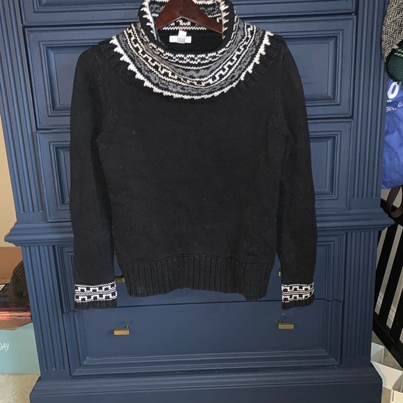 Oversized Cowl-neck sweater - Picture 2 of 8